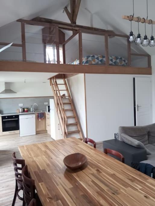 La Giraudiere Batisse Au Calme 2 A 4 Personnes Holiday home Soulge-sur-Ouette